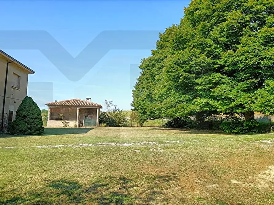 Immagine 2 di Rustico / casale in vendita  in via bastia  11 a Lugo