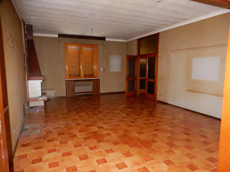 Immagine 10 di Villa in vendita  a Suzzara