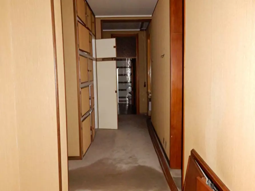 Immagine 21 di Villa in vendita  a Suzzara