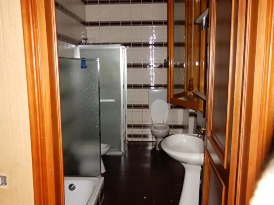 Immagine 25 di Villa in vendita  a Suzzara