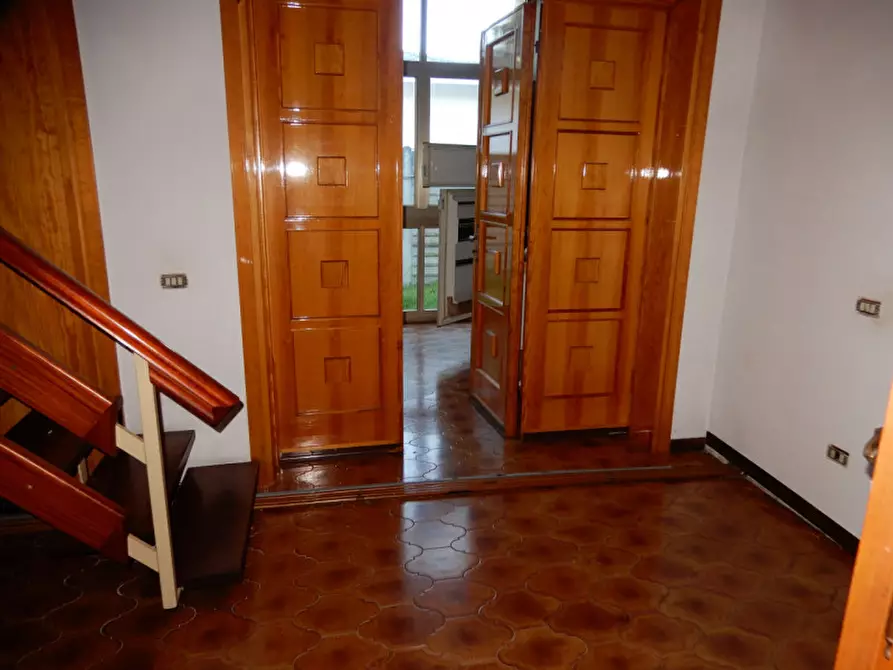 Immagine 28 di Villa in vendita  a Suzzara