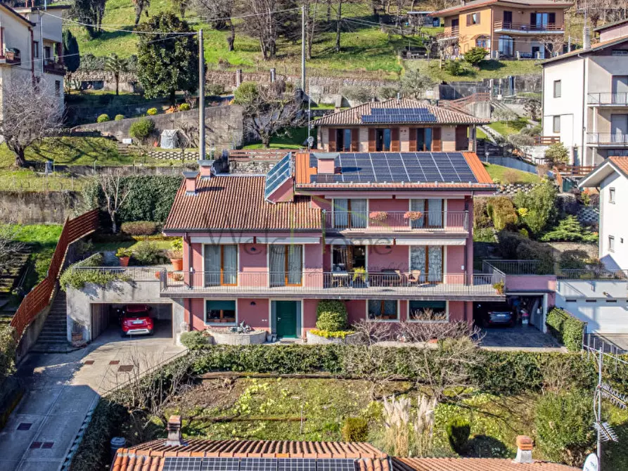 Immagine 3 di Villa in vendita  in Via Anzano a Alserio