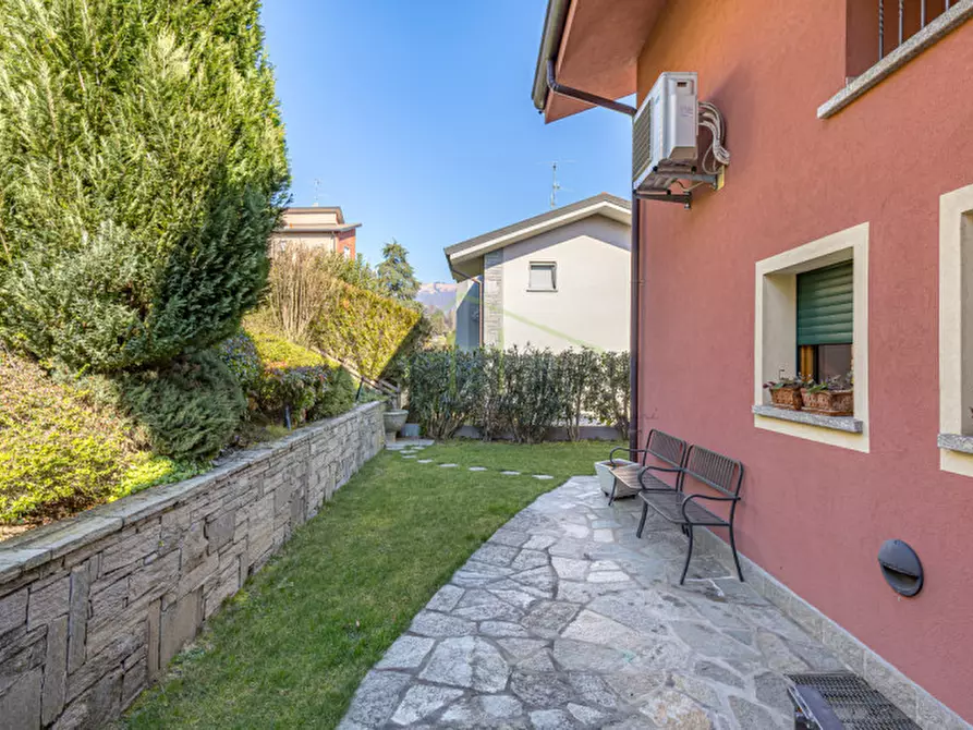 Immagine 7 di Villa in vendita  in Via Anzano a Alserio
