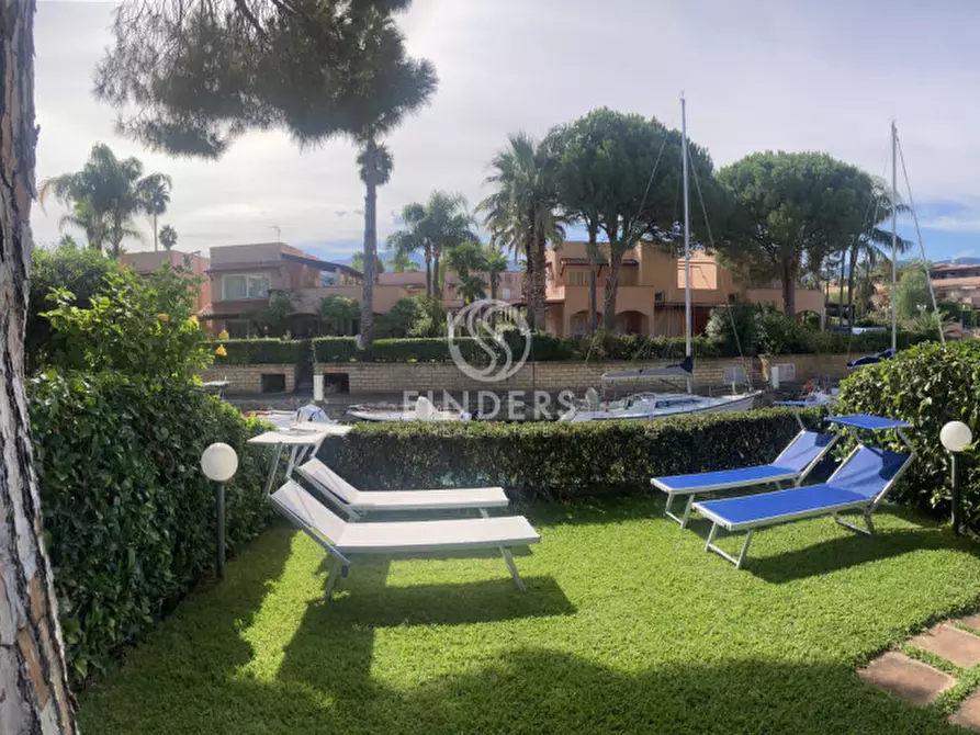 Immagine 35 di Villetta a schiera in vendita  in Via Prestipaolo 27 a Furnari