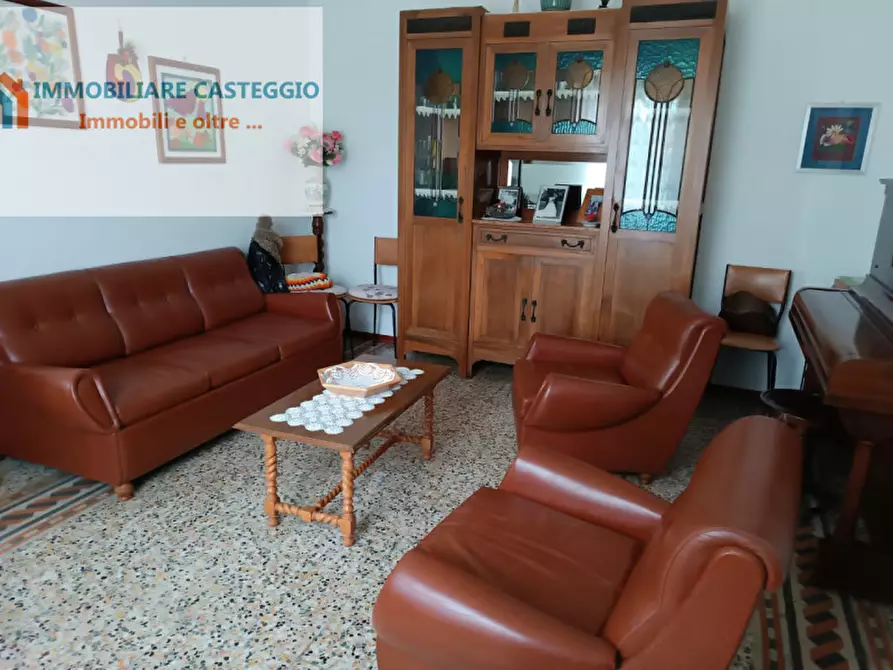 Immagine 9 di Casa indipendente in vendita  in via roma a Casteggio