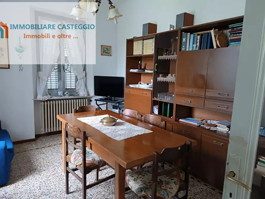 Immagine 10 di Casa indipendente in vendita  in via roma a Casteggio