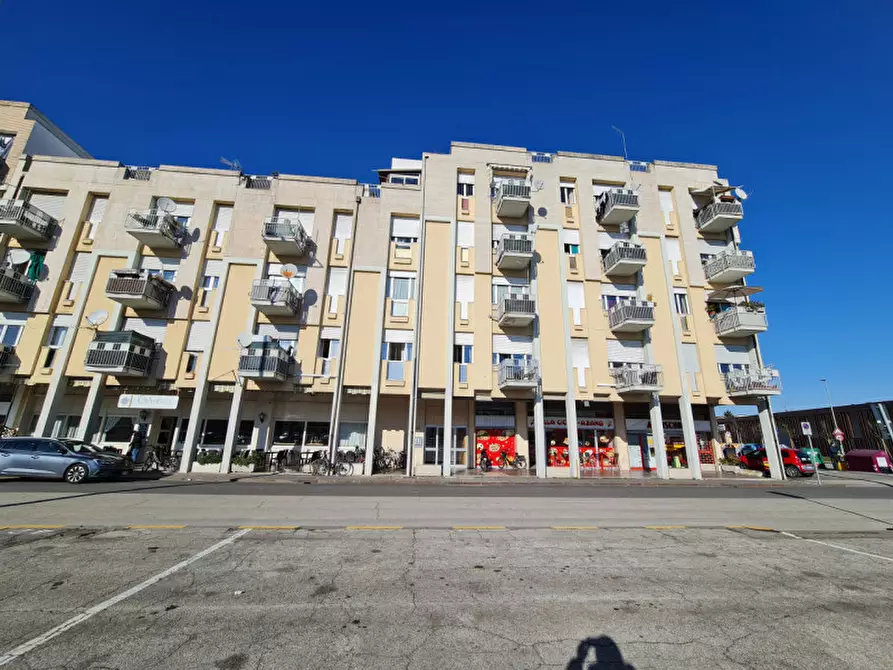 Immagine 10 di Appartamento in vendita  in Piazza Mercato a Abano Terme