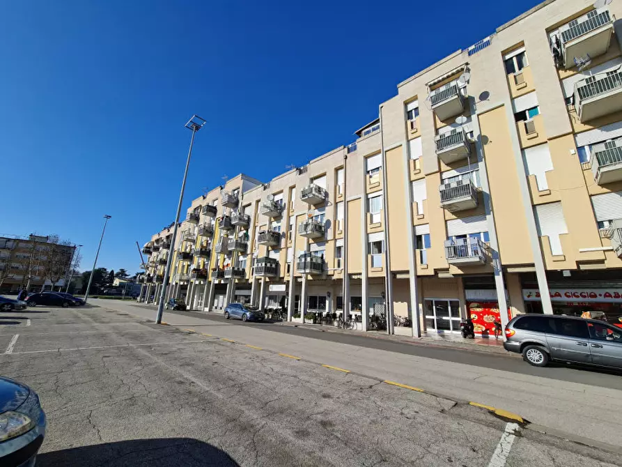 Immagine 13 di Appartamento in vendita  in Piazza Mercato a Abano Terme