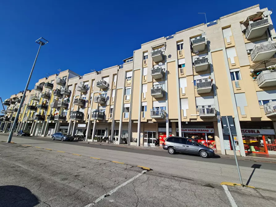 Immagine 14 di Appartamento in vendita  in Piazza Mercato a Abano Terme