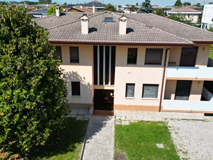 Immagine 1 di Appartamento in vendita  in Via Genova a Rubano