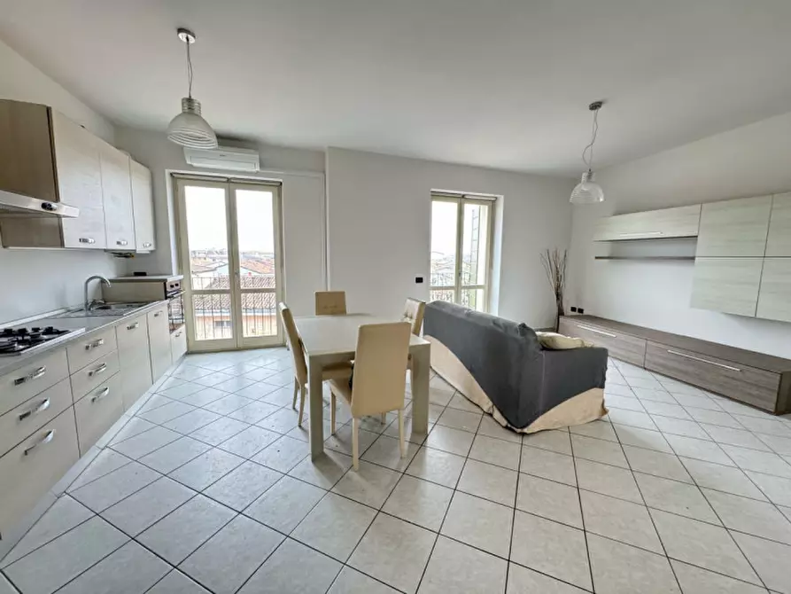 Immagine 1 di Appartamento in vendita  in CESARE BATISTI a Ghedi