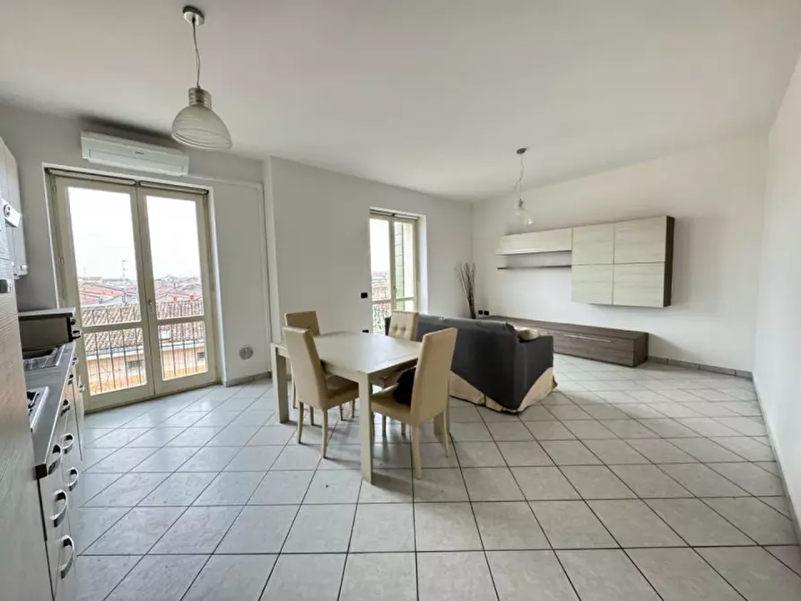 Immagine 8 di Appartamento in vendita  in CESARE BATISTI a Ghedi