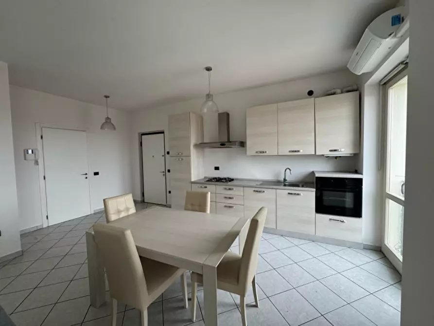 Immagine 9 di Appartamento in vendita  in CESARE BATISTI a Ghedi