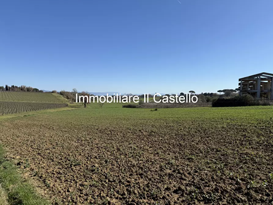 Immagine 2 di Terreno in vendita  in Via di Petrignano a Castiglione Del Lago