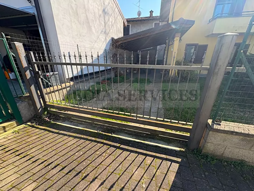 Immagine 23 di Casa indipendente in vendita  in via Cairoli n° 66 a Dorno