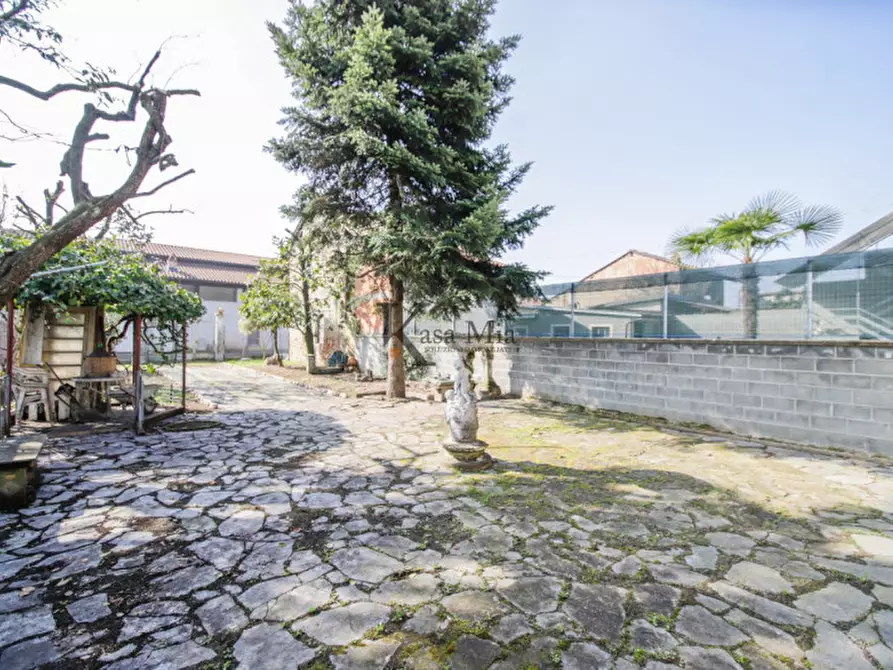 Immagine 37 di Casa indipendente in vendita  in vicolo del Putto 3 a San Giusto Canavese