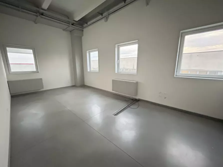 Immagine 16 di Laboratorio in affitto  in Via Del Lavoro a Grisignano Di Zocco