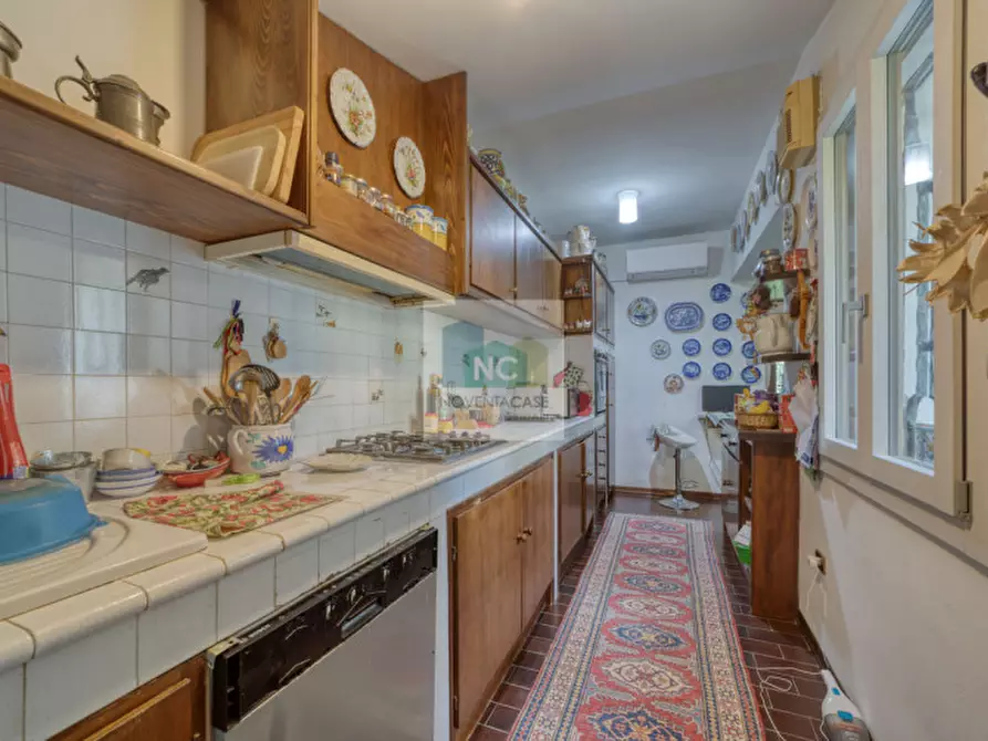 Immagine 17 di Villa in vendita  in via palazzina 25 a Arqua' Petrarca