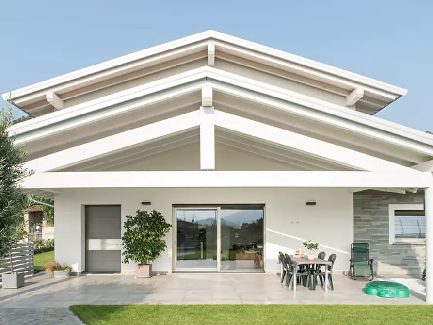 Immagine 1 di Villa in vendita  in VIA VOLTA a Vigonza