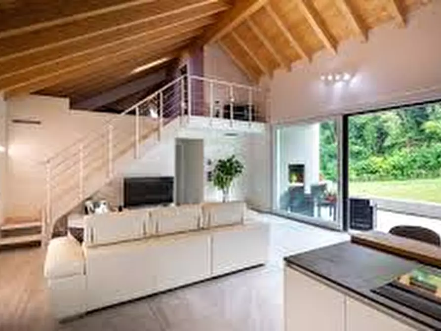 Immagine 2 di Villa in vendita  in VIA VOLTA a Vigonza