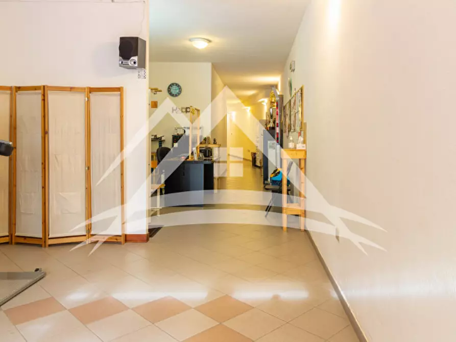 Immagine 2 di Attività commerciale in vendita  in Via Balai, 29 a Porto Torres