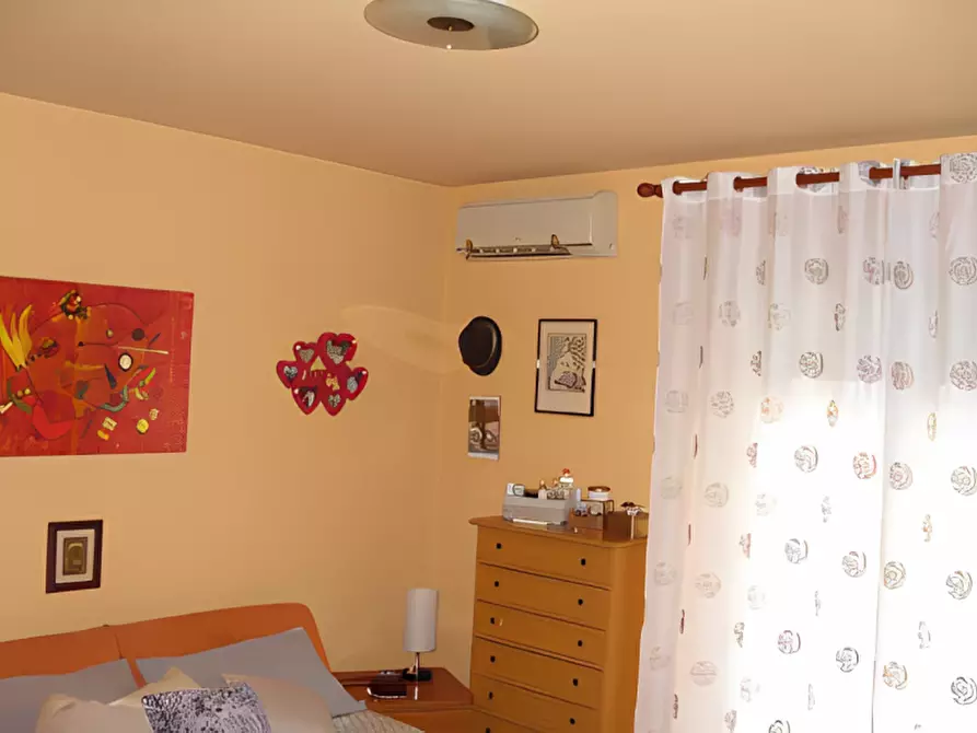 Immagine 4 di Appartamento in vendita  in Via Calvario, 30/B a Aci Catena