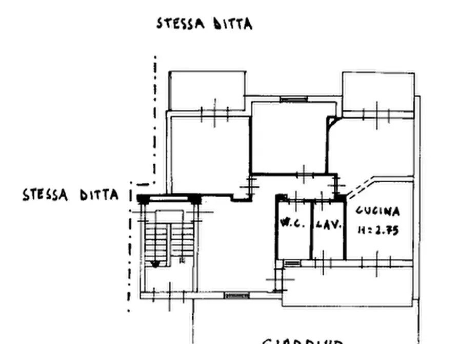 Immagine 11 di Appartamento in vendita  in Via Calvario, 30/B a Aci Catena