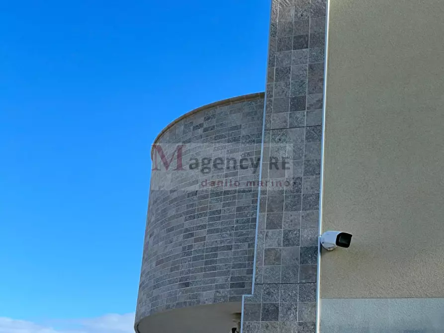 Immagine 6 di Villa in vendita  in S.da Statale 106 Jonica a Reggio Di Calabria