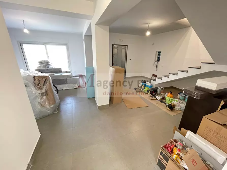 Immagine 11 di Villa in vendita  in S.da Statale 106 Jonica a Reggio Di Calabria