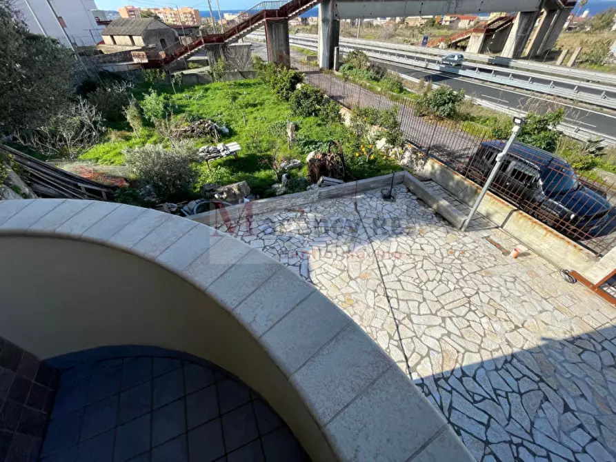 Immagine 25 di Villa in vendita  in S.da Statale 106 Jonica a Reggio Di Calabria