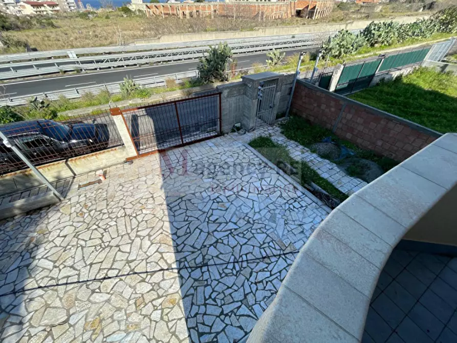 Immagine 26 di Villa in vendita  in S.da Statale 106 Jonica a Reggio Di Calabria