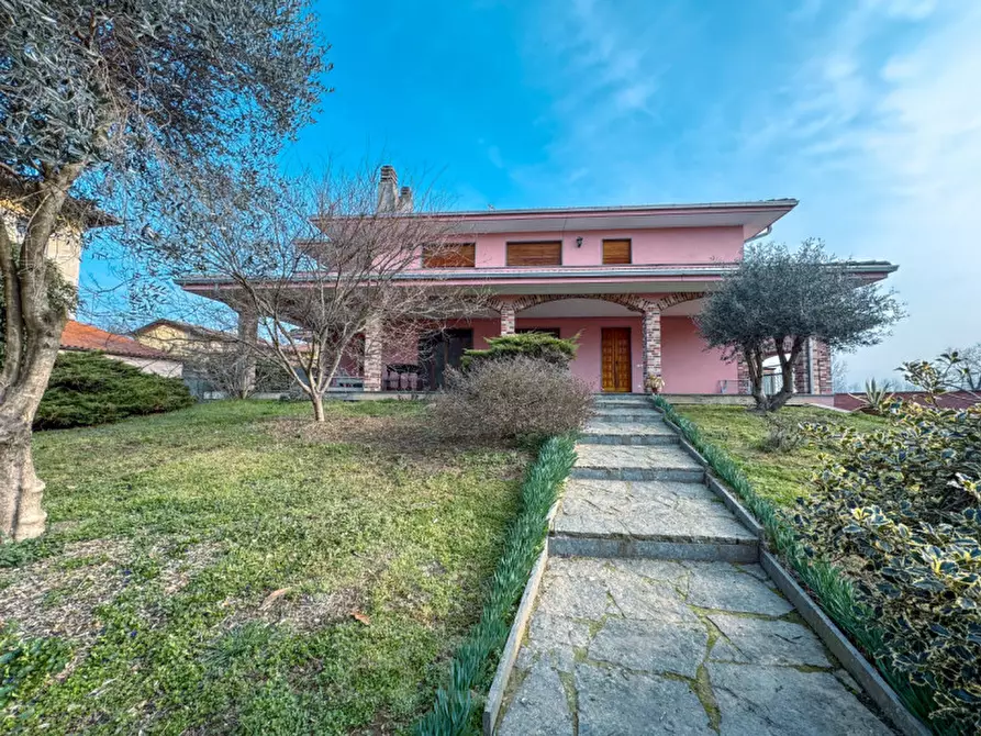 Immagine 47 di Villa in vendita  in via prati vecchi 5 a Mandello Vitta