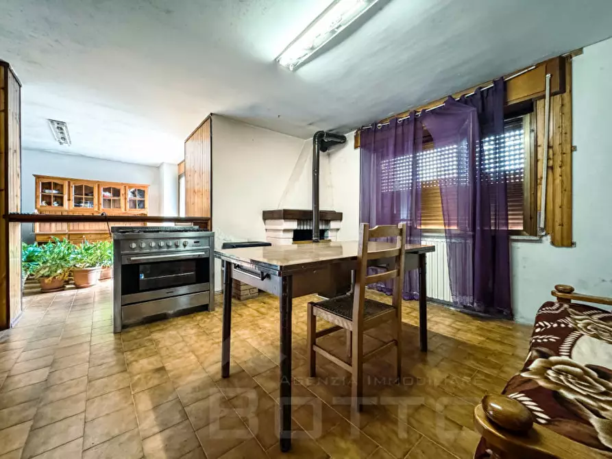 Immagine 58 di Villa in vendita  in via prati vecchi 5 a Mandello Vitta