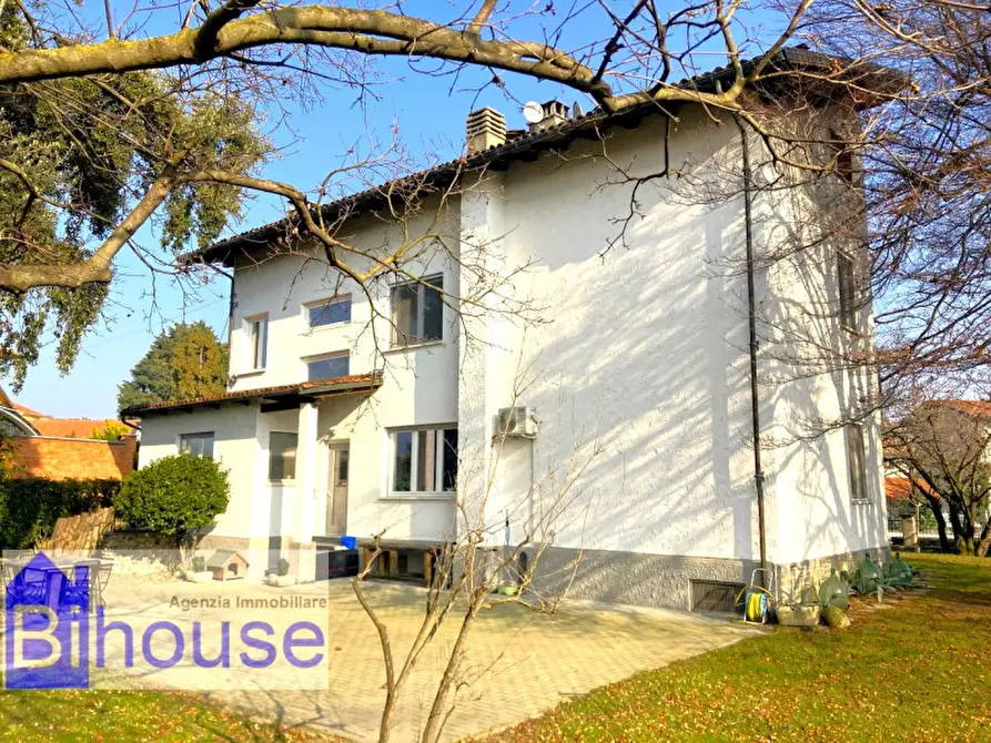 Immagine 3 di Villa in vendita  a Candelo