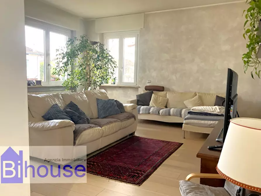 Immagine 8 di Villa in vendita  a Candelo