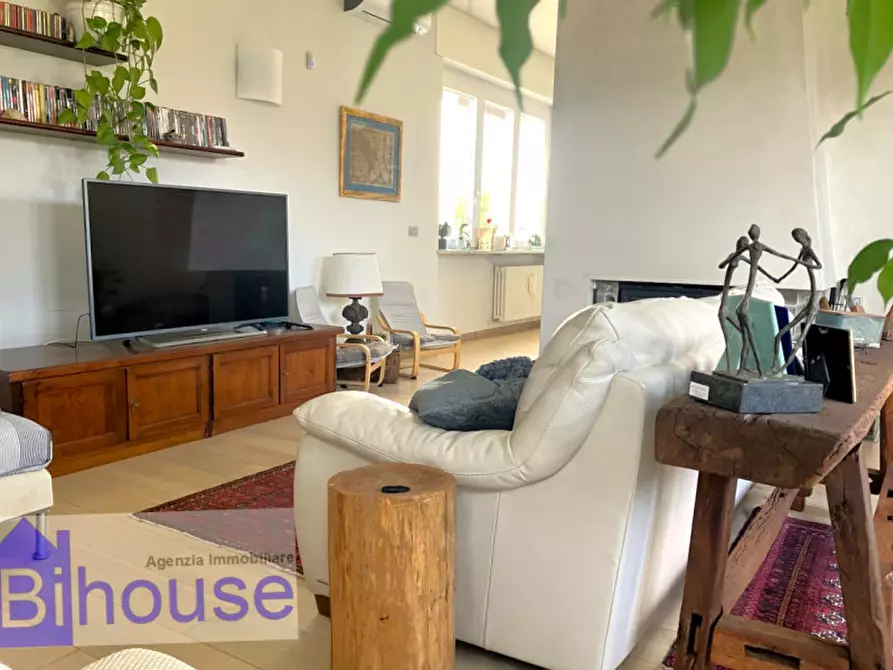 Immagine 10 di Villa in vendita  a Candelo