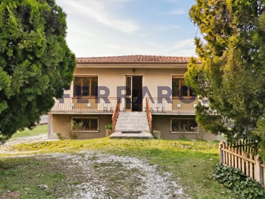 Immagine 1 di Casa indipendente in vendita  a Povegliano