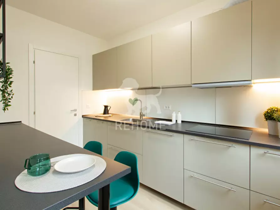 Immagine 10 di Appartamento in vendita  in Viale Cadore, 9 a Udine