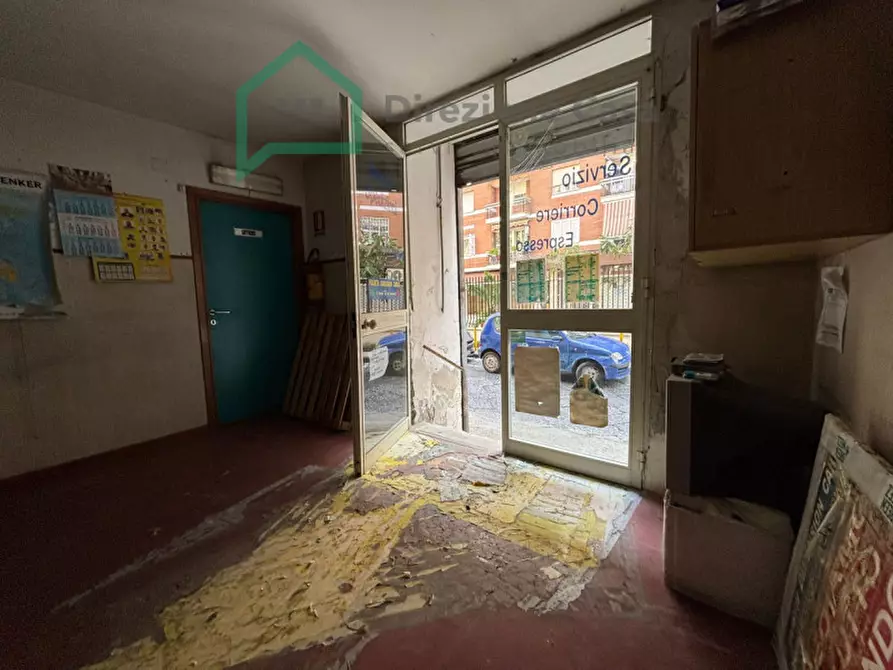 Immagine 5 di Negozio in affitto  in via del trivio,7 a Napoli