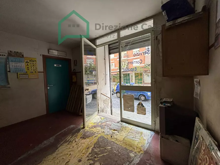 Immagine 6 di Negozio in affitto  in via del trivio,7 a Napoli