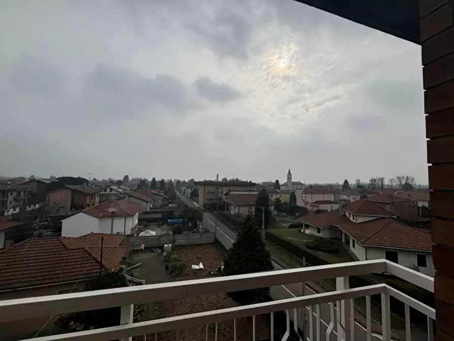 Immagine 10 di Appartamento in vendita  in Via Leonardo da Vinci 15 a Gorla Maggiore