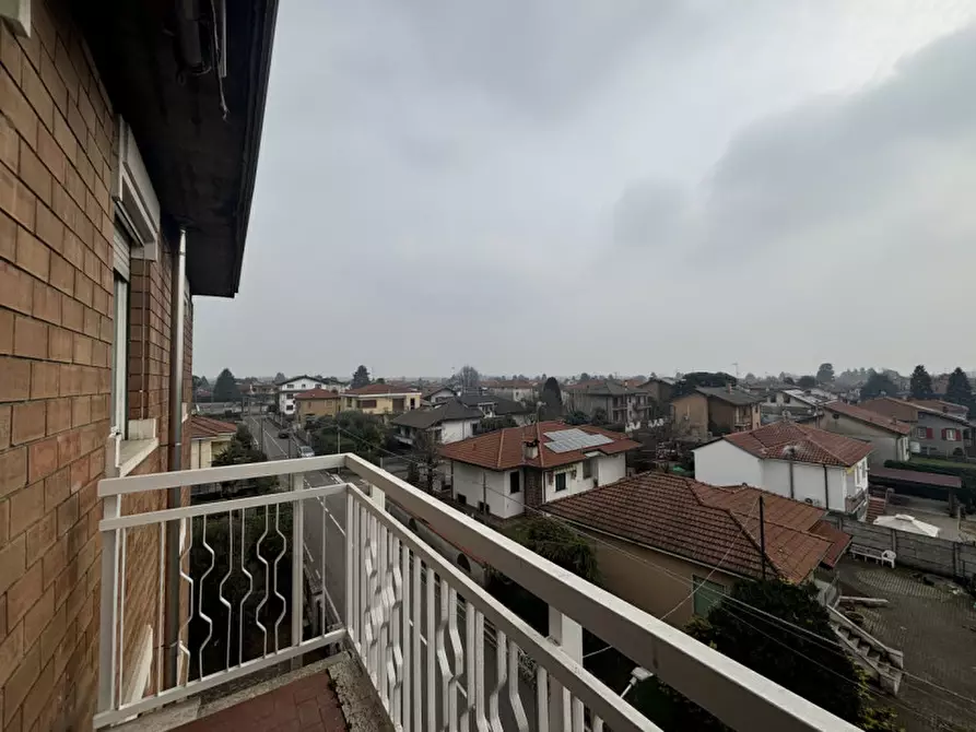 Immagine 11 di Appartamento in vendita  in Via Leonardo da Vinci 15 a Gorla Maggiore