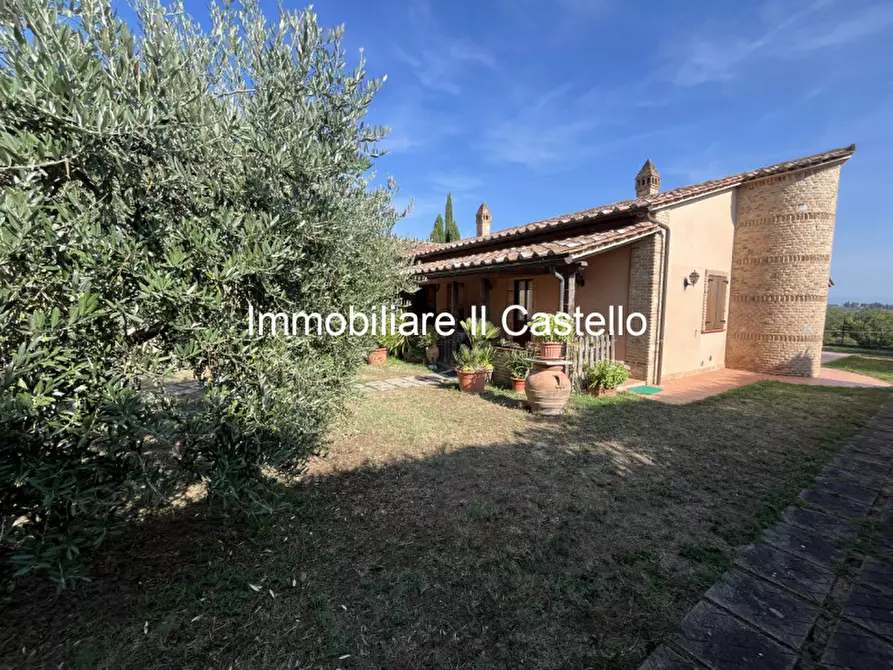 Immagine 3 di Agriturismo in vendita  in VILLASTRADA a Castiglione Del Lago