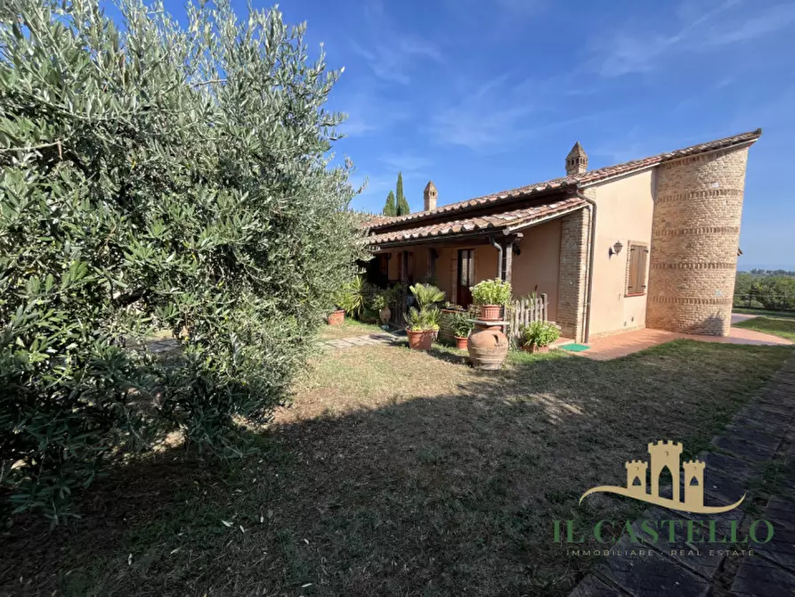 Immagine 5 di Rustico / casale in vendita  in VILLASTRADA a Castiglione Del Lago