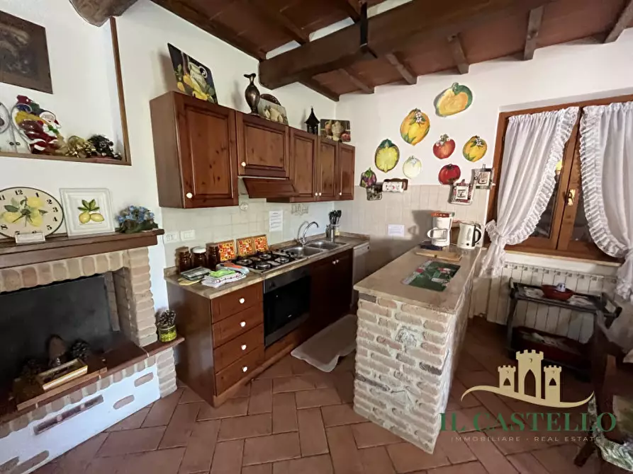 Immagine 7 di Rustico / casale in vendita  in VILLASTRADA a Castiglione Del Lago