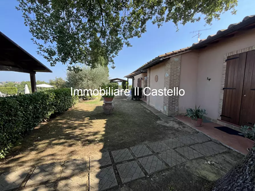 Immagine 25 di Agriturismo in vendita  in VILLASTRADA a Castiglione Del Lago