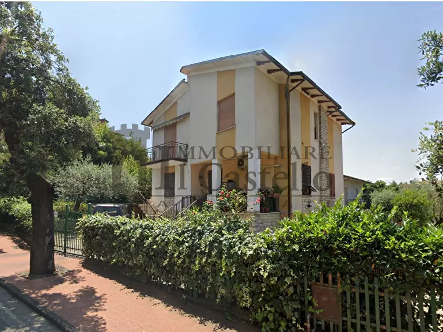 Immagine 2 di Appartamento in vendita  in Viale Roma a Paciano