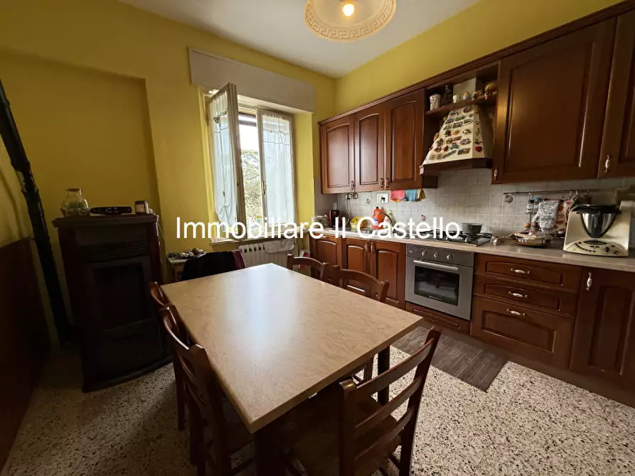 Immagine 5 di Appartamento in vendita  in Viale Roma a Paciano