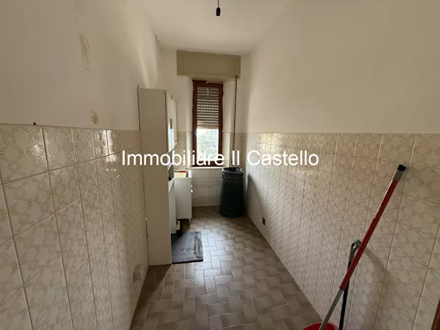 Immagine 19 di Appartamento in vendita  in Viale Roma a Paciano