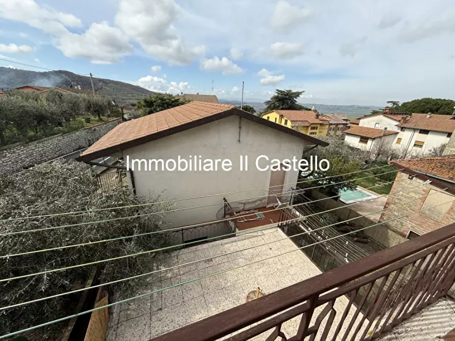 Immagine 21 di Appartamento in vendita  in Viale Roma a Paciano